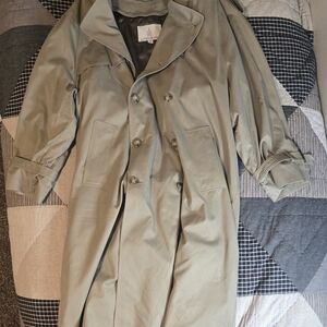 VTG London Fog Double Breasted Double Lined Womens Trench Coat Sz 44 Short